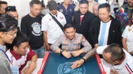 Meriahkan HUT Bhayangkara ke-80, Kapolres Tangerang Kota Gelar Turnamen Domino Berhadiah Motor Listrik 
128 Peserta Ramaikan Domino Sabuk Kamtibmas Kapolres Cup 2026, Juara 1 Dapat Motor Listrik
