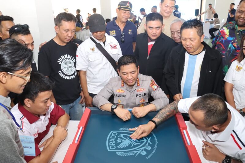 Meriahkan HUT Bhayangkara ke-80, Kapolres Tangerang Kota Gelar Turnamen Domino Berhadiah Motor Listrik 
128 Peserta Ramaikan Domino Sabuk Kamtibmas Kapolres Cup 2026, Juara 1 Dapat Motor Listrik
