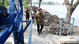Maryono Tinjau Pembangunan Turap Situ Bulakan, Perkuat Upaya Pengendalian Banjir
