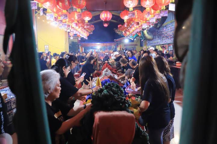 Semarak Festival Budaya Petjoen Kota Tangerang, Tradisi Khas Cina Benteng Mandikan Perahu Leluhur
