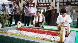 Kapolri Ziarah ke Makam Gus Dur, Kenang Nilai Perjuangan Sambut Hari Bhayangkara ke-80
