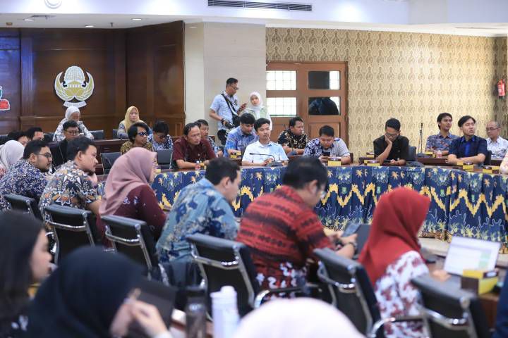 Perkuat Kehumasan Digital, Diskominfo Kota Tangerang Bekali Tim Medsos OPD Lewat Pelatihan
