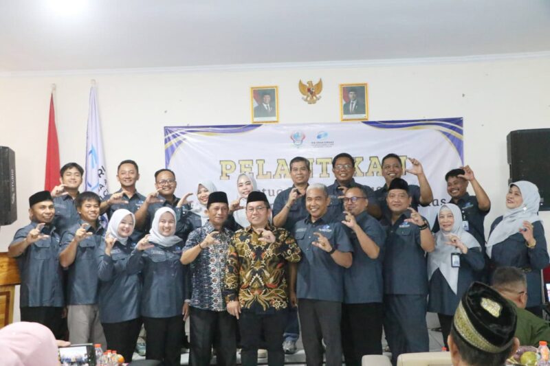 Pengurus Baru Dilantik, IKA SMAN 1 Ciruas Khitan Massal dan Santuni 100 Anak 
