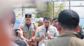 Hari ke-9 Penanganan TPA Jatiwaringin, Bupati Maesyal Pimpin Doa Bersama Tim dan Relawan