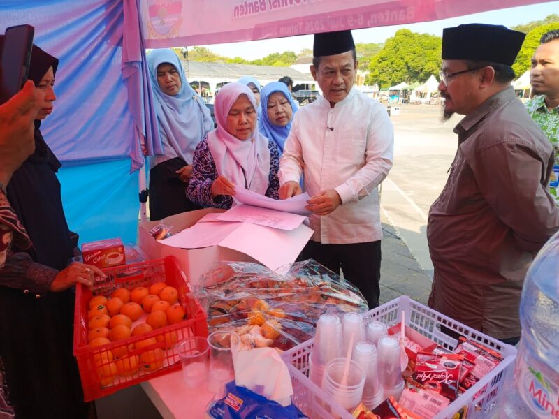 Wabup Serang Tinjau Warung Amal Pemkab Serang di Arena MTQ XXIII Banten