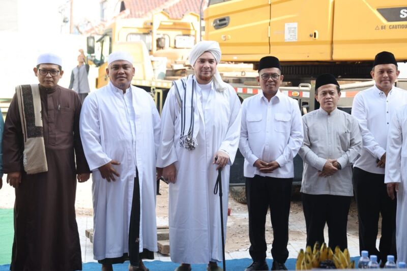 Hadiri Pembangunan Masjid Al Mubarokah, Gubernur Andra Soni Dorong Masjid Jadi Pusat Peradaban Umat