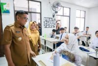 Tinjau MPLS, Gubernur Andra Soni Tegaskan Komitmen Perluas Akses Pendidikan