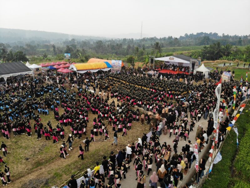 Festival Ciomas Ngabring 2026, 3.500 Anak-anak hingga Emak-emak Peragakan Tari Kolosal 