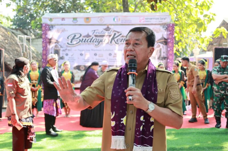 Bupati Maesyal Buka Festival Kampung Budaya Kemuning, Dorong Pelestarian Budaya dan UMKM