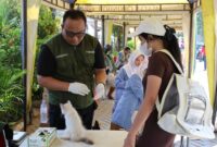 Sambut HUT RI ke-81, DKP Kota Tangerang Gelar Vaksinasi Rabies Gratis