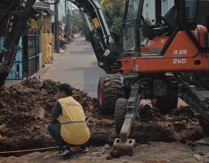 DPUPR Kota Tangerang Kebut Normalisasi Saluran Air Perum Taman Gebang Periuk 