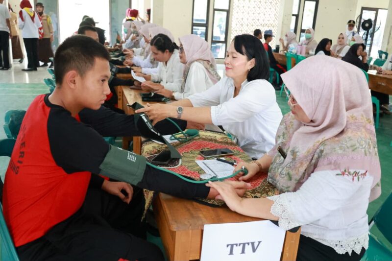 Tinjau CKG di SMKN 2 Sepatan, Bupati Tangerang Dorong Deteksi Kesehatan Sejak Dini