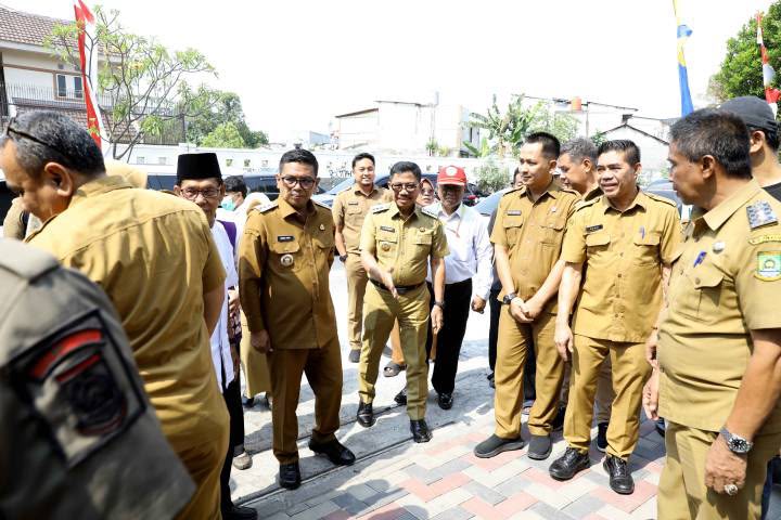 Bersama Gubernur Banten, Sachrudin Tinjau Pelaksanaan Cek Kesehatan Gratis 