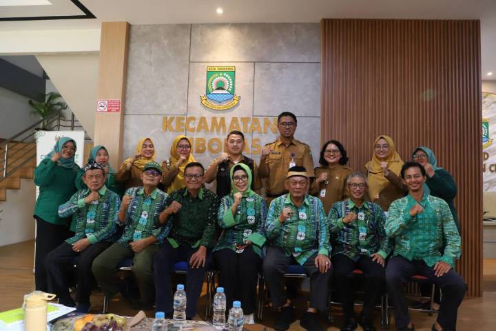 Verifikasi FKTS, Kecamatan Cibodas Dinilai Penuhi Indikator Kantor Sehat