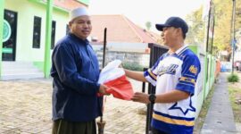 Sambut HUT RI, Pemkot Tangerang Gerakkan Aksi Bersih Lingkungan dan Pembagian Bendera
