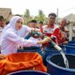 Darurat Kekeringan Akibat El Nino, Bupati Serang Ratu Zakiyah Salurkan Air Bersih dan Bantuan Pangan