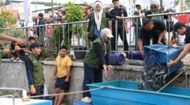 Tebar 1 Ton Lele di Situ Gede, Pemkot Tangerang Meriahkan HUT ke-81 RI Lewat Mancing Bersama
