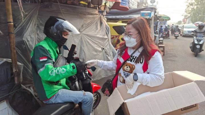 PMI Kota Tangerang Bagikan 10 Ribu Masker Antisipasi Dampak Erupsi Gunung Anak Krakatau